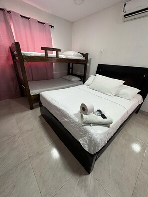 Quarto família | Quartos à prova de som, Wi-Fi de cortesia