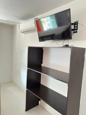 Comfort-Dreibettzimmer | Fernseher