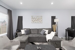 Living area - Casa Moderna
 (Brownsville)
