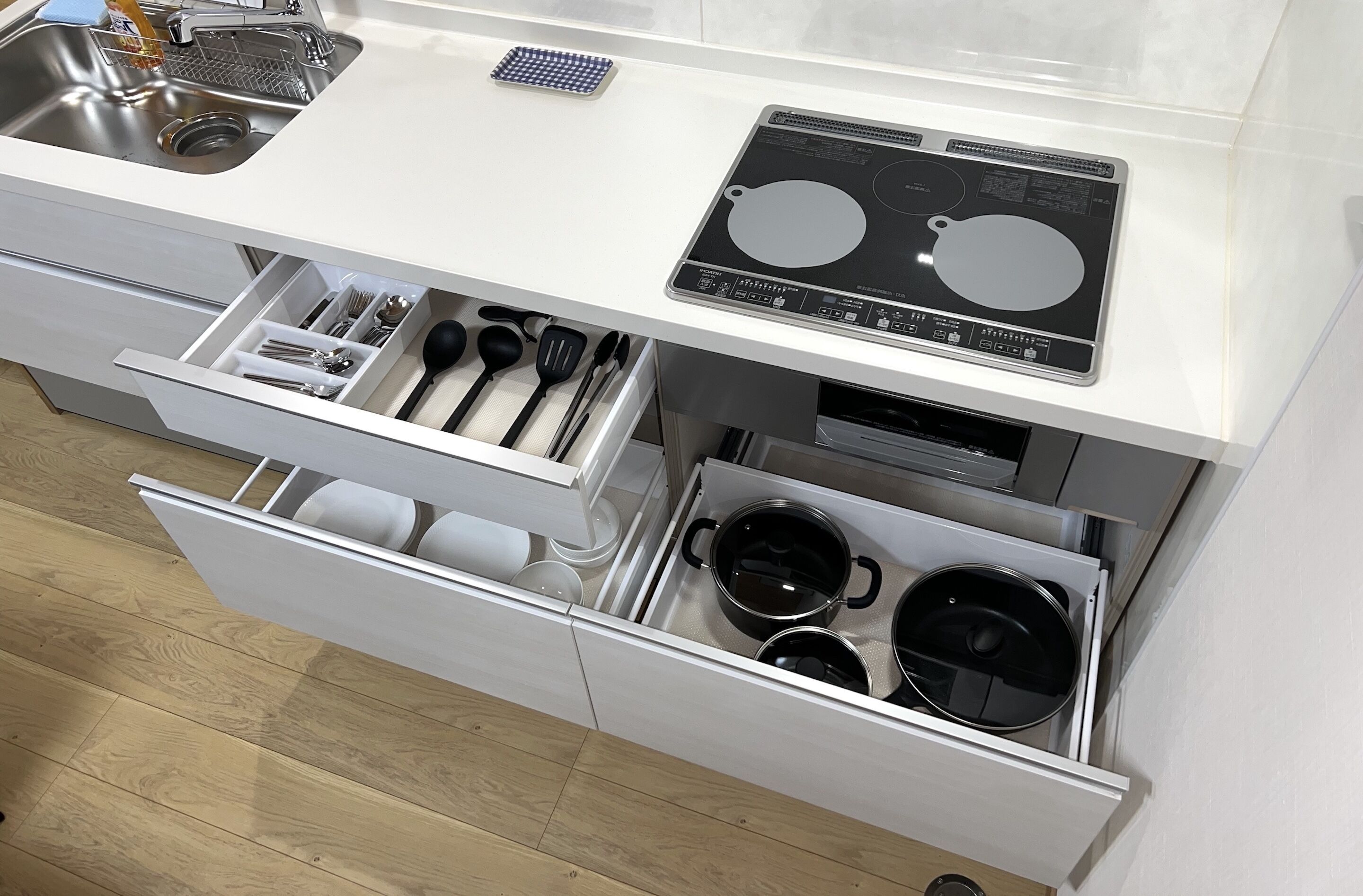 Talo, tupakointi kielletty, vuorten lähellä | Yksityinen keittiö | Vedenkeitin, ruokailupöytä