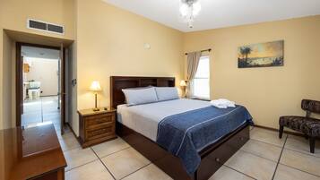 2 bedrooms, desk, iron/ironing board, free WiFi