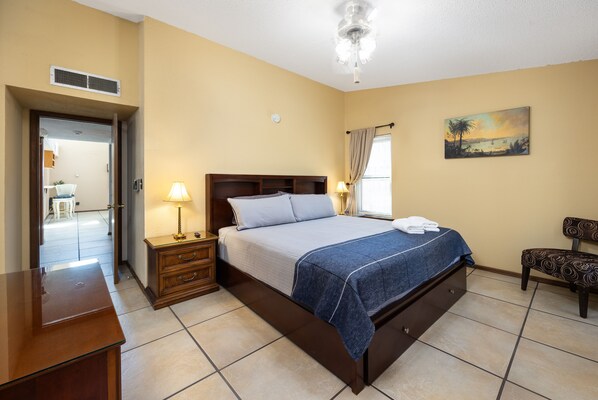 2 bedrooms, desk, iron/ironing board, free WiFi