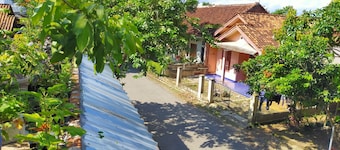 Aqsa Guest House Banjarsari