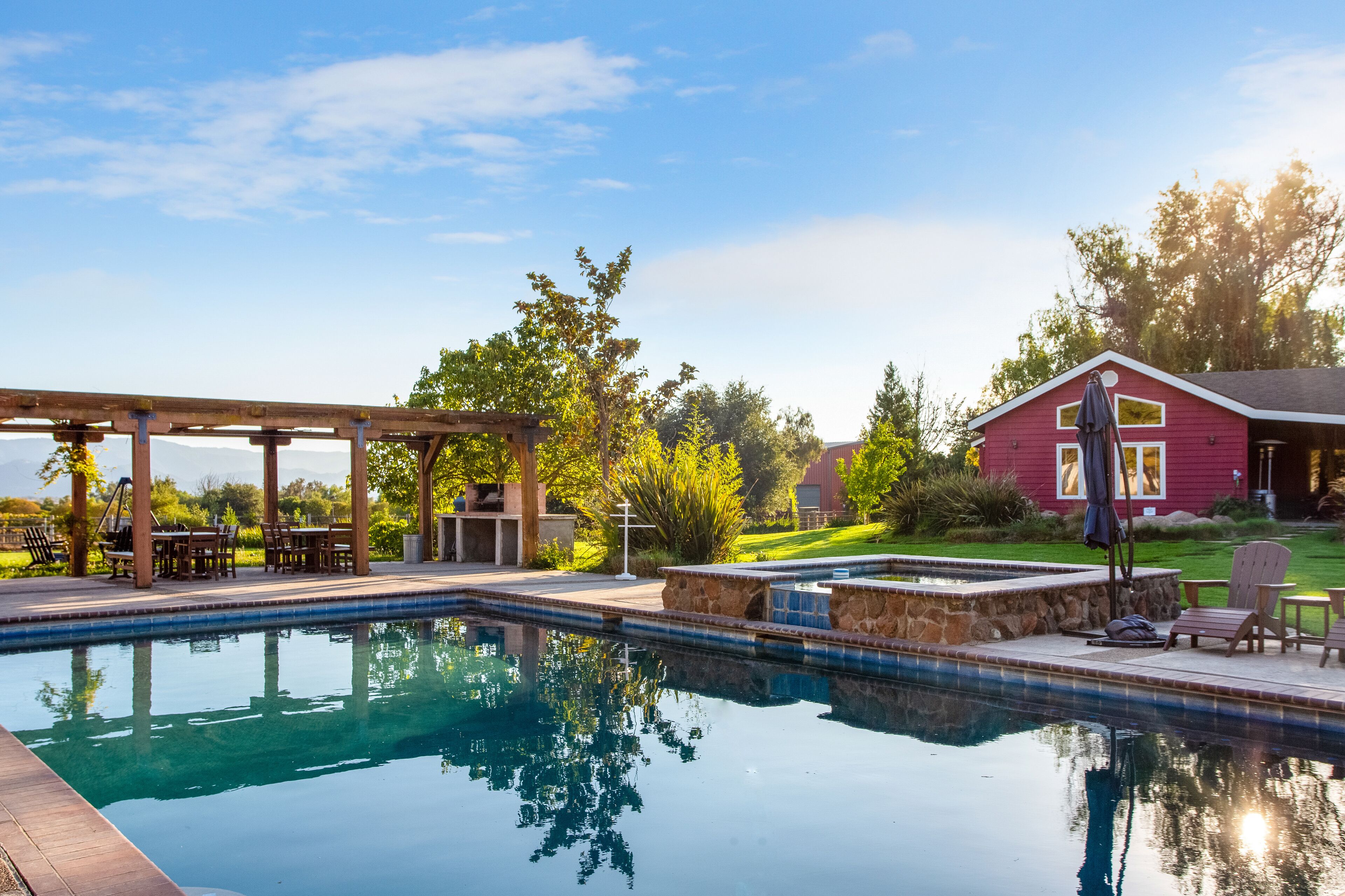 Pool is not heated but can be, inquire with host. 