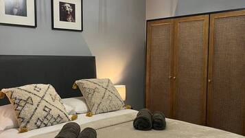 3 bedrooms, iron/ironing board, Internet, bed sheets