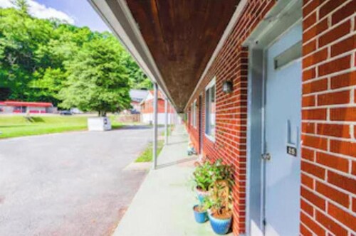 Travelers Inn by OYO Beaver, Hwy 19