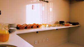 Free daily cooked-to-order breakfast 