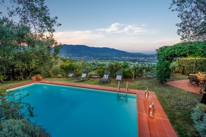 Pool - Villa Debby, 2 bedrooms Farmhouse with Pool on the Hills of Lucca (Lucca)