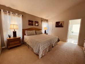 4 bedrooms, iron/ironing board, WiFi, bed sheets