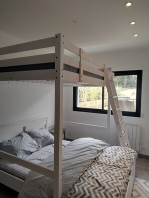 3 Schlafzimmer, Bügeleisen/Bügelbrett, WLAN, Bettwäsche