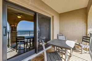 Outdoor dining - AIP Resort, Sea Dunes, Upscale Oceanfront, 5th Floor, Steps to the Ocean and the Pool (Fernandina Beach)