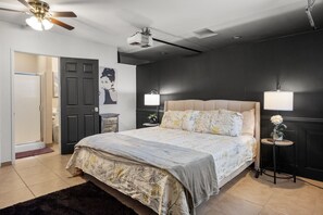 4 bedrooms, iron/ironing board, travel crib, free WiFi - Close to Downtown Palm Springs: Villa w. Magical Views, Saltwater Pool, Sleeps 8 (Palm Springs)