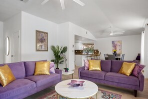 Fernseher, Tischtennisplatte