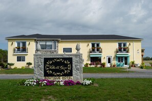 Exterior - Villa di Casa - Boutique Hotel (Prince Edward)