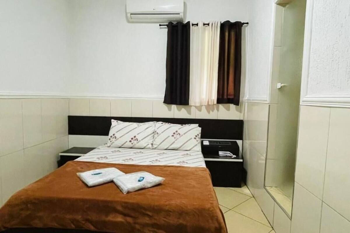 Habitación doble estándar | Wifi gratis y ropa de cama