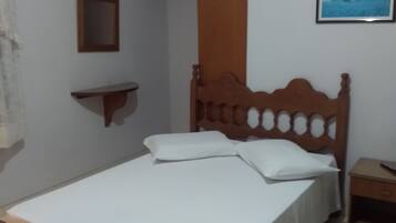 Quarto quádruplo família | Wi-Fi de cortesia, roupa de cama