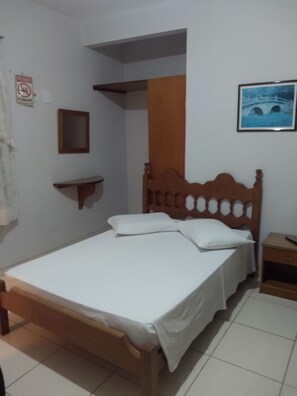 Chambre quadruple familiale | Accès au Wi-Fi (inclus), literie fournie