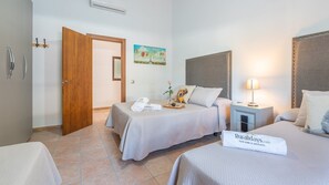 5 bedrooms, iron/ironing board, travel cot, WiFi