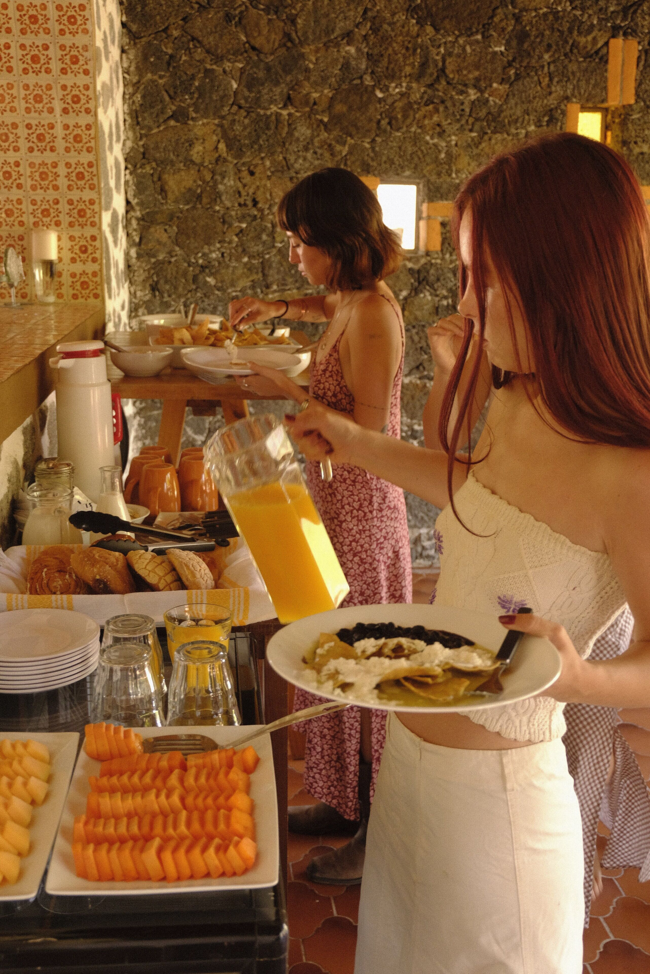 Free continental breakfast on weekends