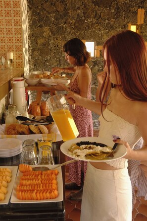 Petit déjeuner continental compris les week-ends