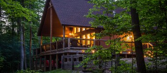 Pine Lane is your cozy, pet-friendly escape -w/ hot tub, fire pit, & peaceful vibes near Mohican