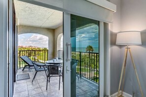 Interior - AIP RESORT,2 OCEANFRONT BEDROOMS AND BALCONIES , STEPS TO THE BEACH AND THE POOL (Fernandina Beach)