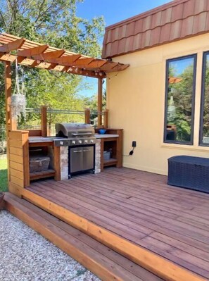 Terrace/patio - secluded 3 bedroom Ranchette w/Pool hillside Aledo (Aledo)