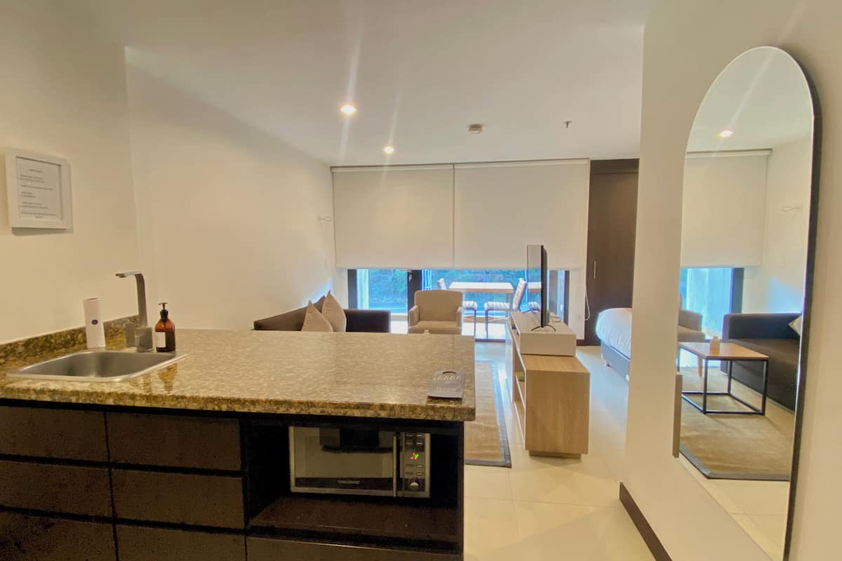 business studio suite | living area