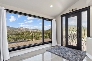 Interior - Mountain Vista - Luxury renting at its finest! (Estes Park)