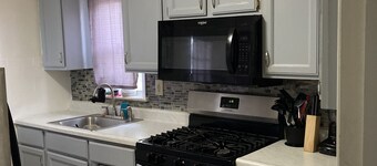 Cozy home for a peaceful stay! Gym included.