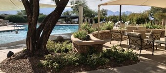 Winter in sunny Tucson, Adult resort community with golf, pools, tennis +++