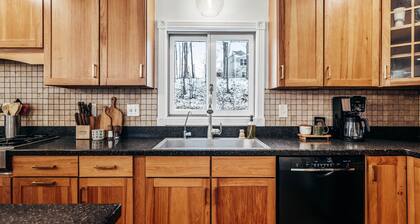 Birch House-Family friendly home with shared beach