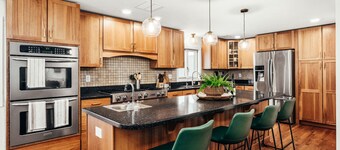 Birch House-Family friendly home with shared beach