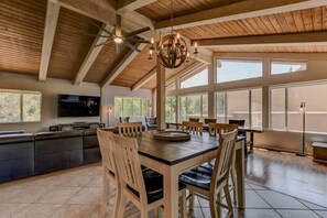 Dining - Luxe Huge Villa & Private Tavern (NEW!) (Sedona)
