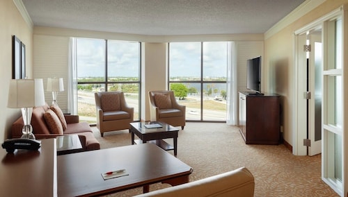 Welcome to The Courtyard at The Villages!
A Cozy Floridian Escape. All Luxuries!