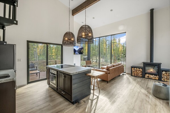 Interior - Off Grid Stays - Treehouse #3 (Columbia Falls)