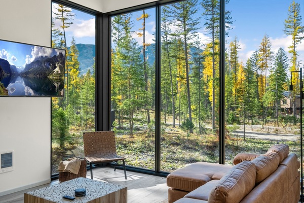 Smart-tv en een open haard