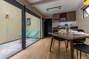 Superior Apartment, 1 Bedroom | Private kitchen | Full-sized fridge, microwave, oven, stovetop - Capitalia Condesa Escandon (Mexico City)