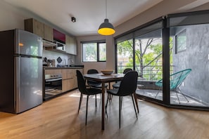 Superior Apartment | In-room dining