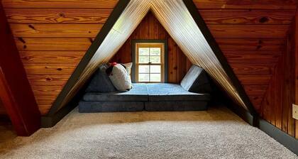 3-bedroom cabin just 30 minutes from The Outlet Shoppes of the Bluegrass