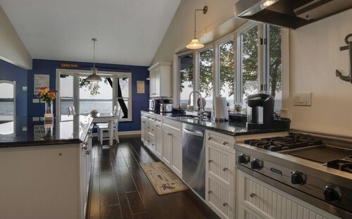 Cozy Mullett Lake Paradise- Lakefront property with Year-Round Recreation!!!