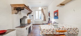 GuestHost - Urbino - Central Historic Apartment!