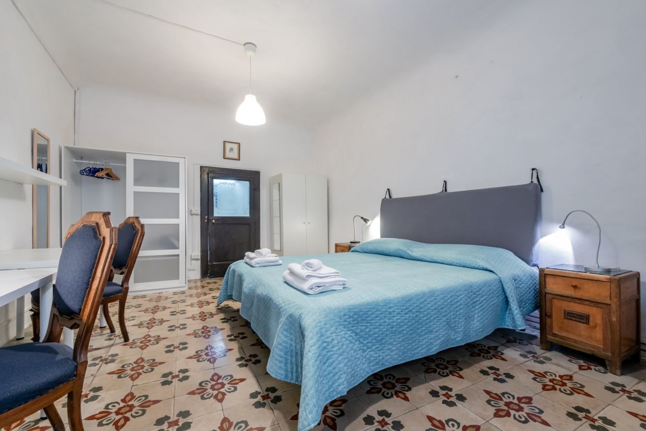 1 bedroom, iron/ironing board, internet
