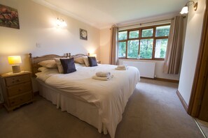 4 habitaciones, tabla de planchar con plancha y wifi gratis 