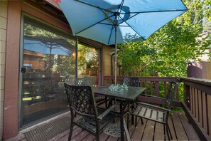 Condo cơ bản | Hiên