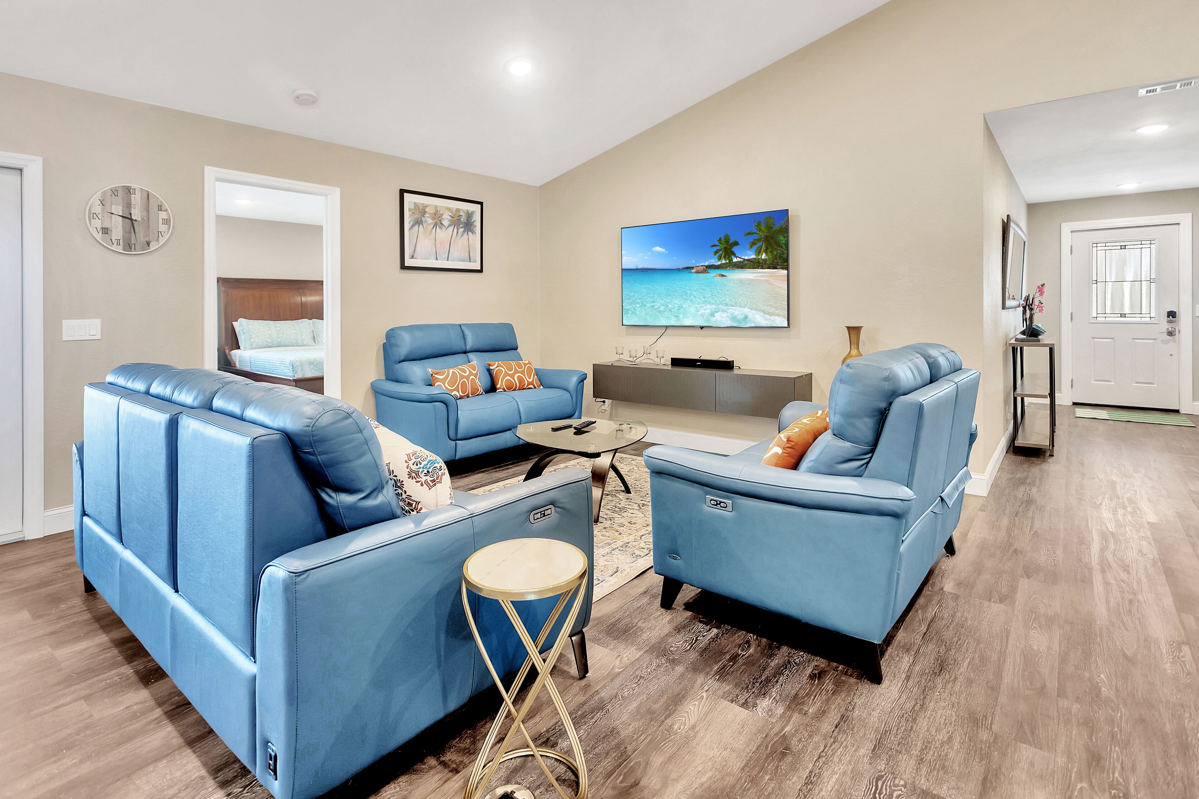 Riverfront Getaway - Tranquility Bay
