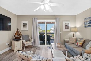 Smart TV, DVD player - Take a Paws — Dog Heaven · Pet-Friendly Gulf Beach · Pools & Pickleball (Port St. Joe)