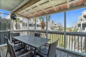 Outdoor dining - Take a Paws — Dog Heaven · Pet-Friendly Gulf Beach · Pools & Pickleball (Port St. Joe)