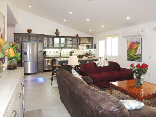 FIFA - Casa Colorado - Casa Del Angel Feliz - 3-bed house & pool in Ajijic West.