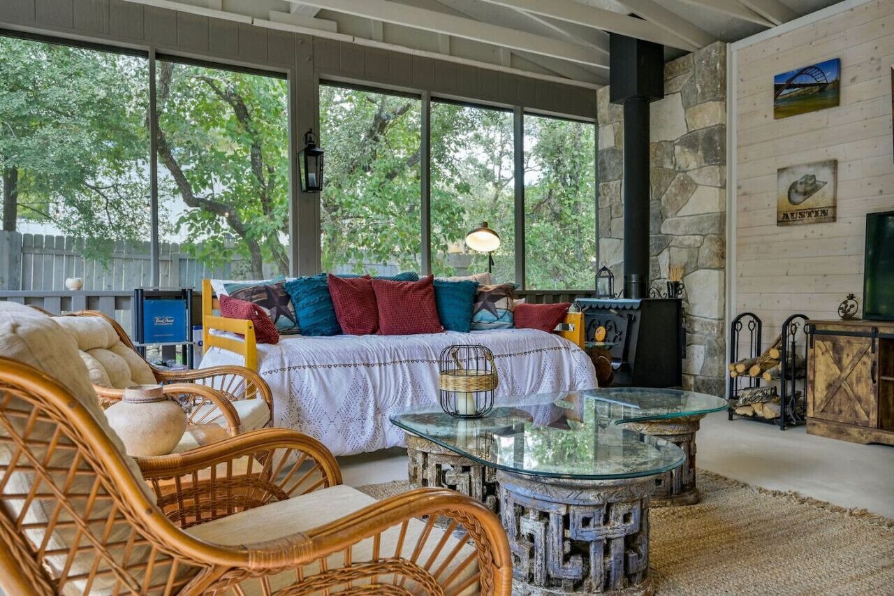 Smart TV, fireplace, table tennis, books